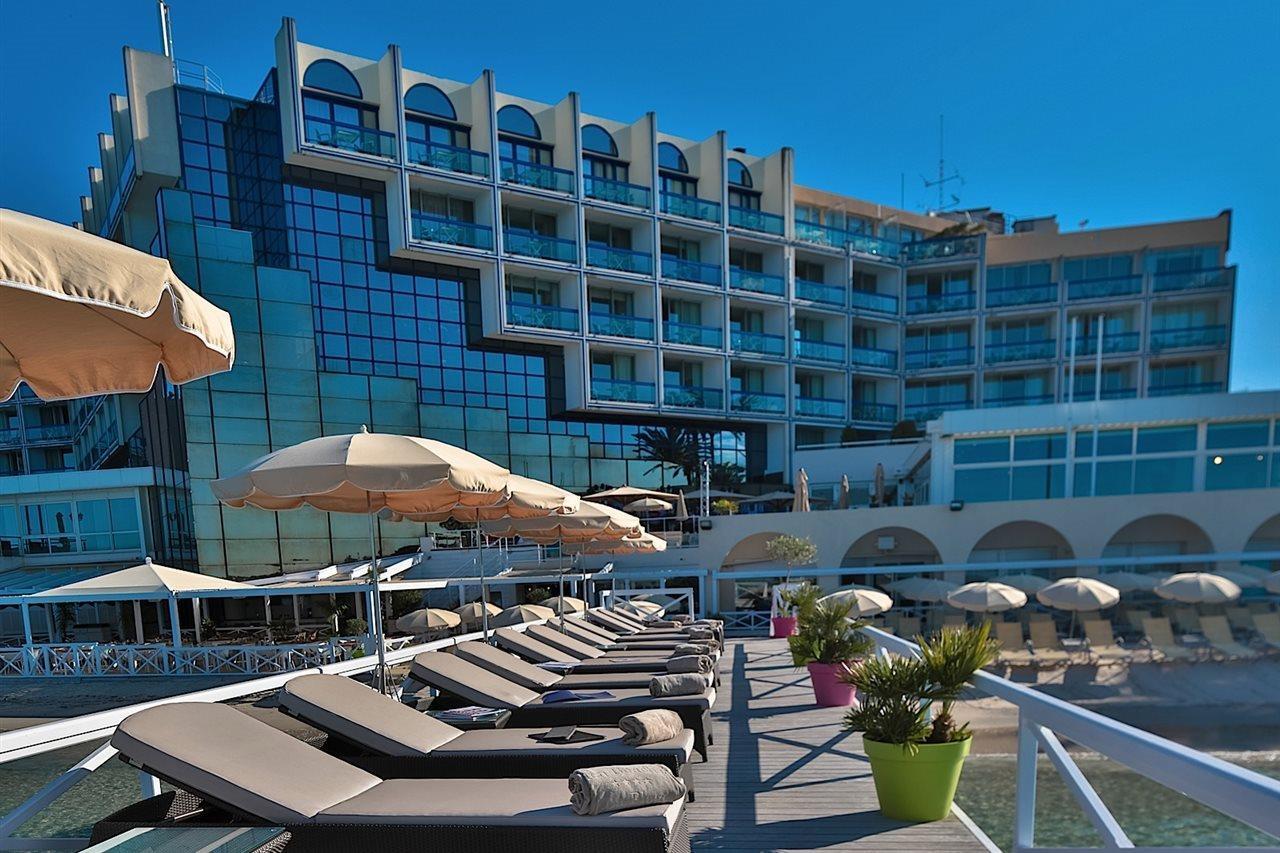 Garden Beach Hotel Жуан-ле-Пен Экстерьер фото