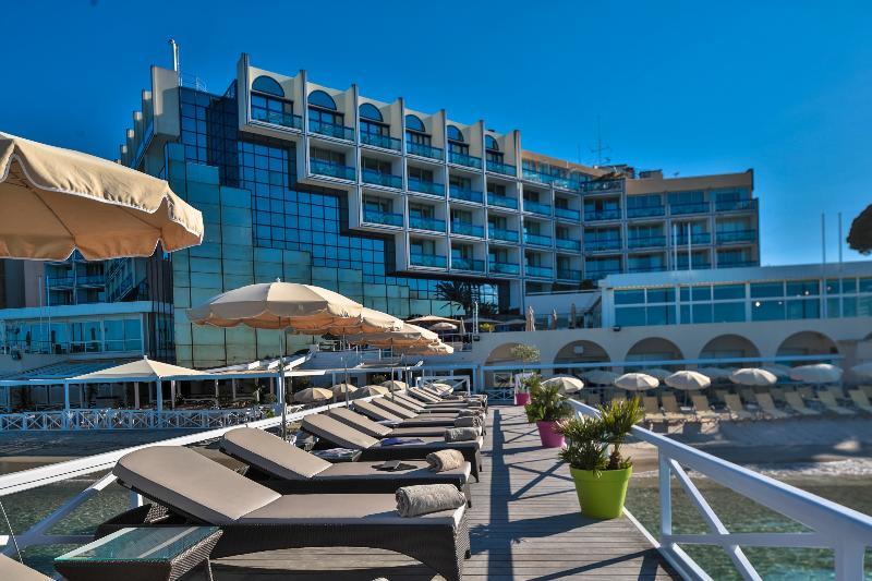 Garden Beach Hotel Жуан-ле-Пен Экстерьер фото